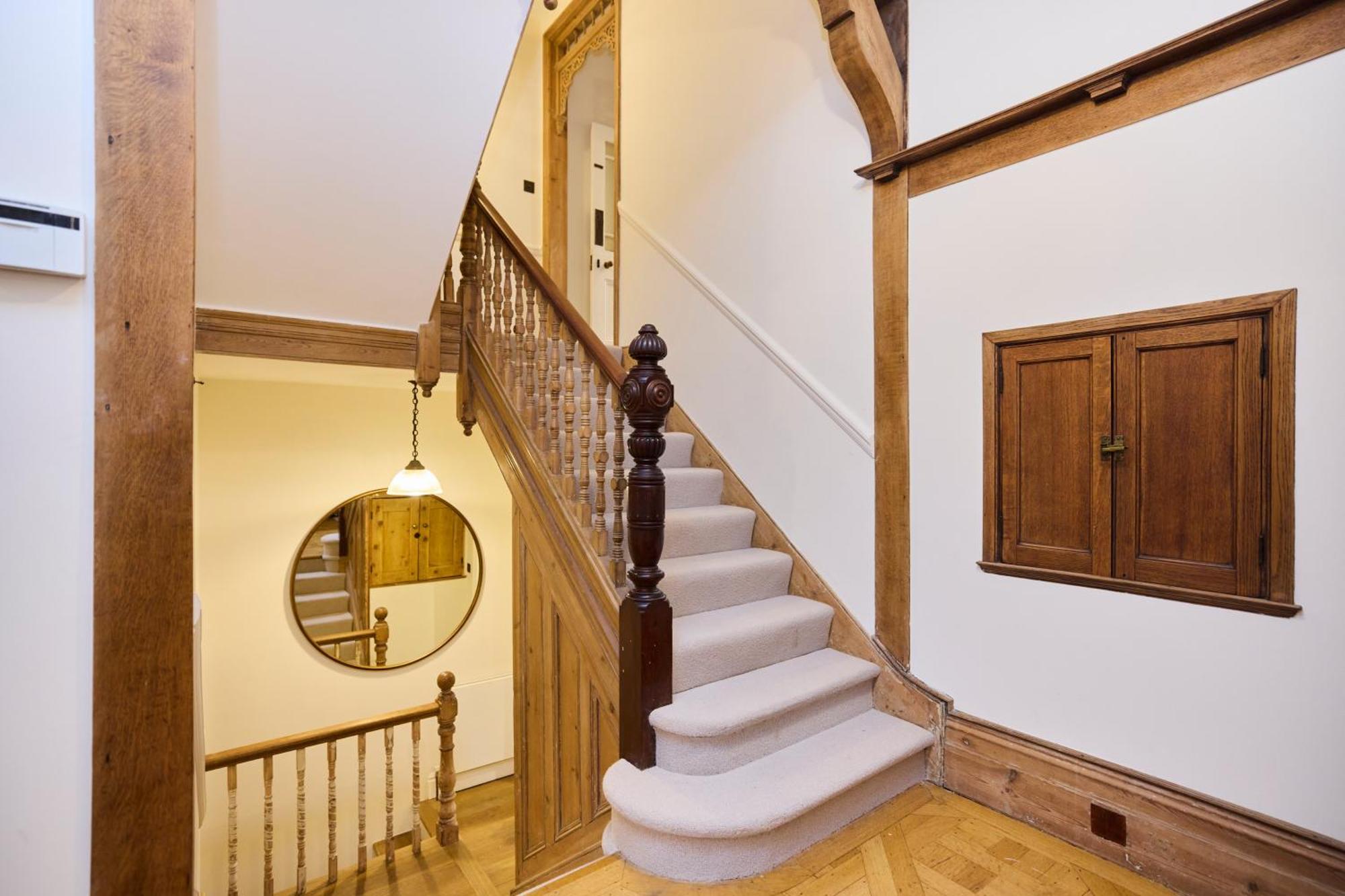 The Rosebery Retreat - Inviting 4bdr With Garden Appartement